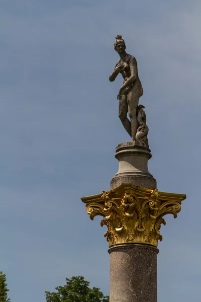 Άγαλμα στο schloss sans souci. — Φωτογραφία Αρχείου