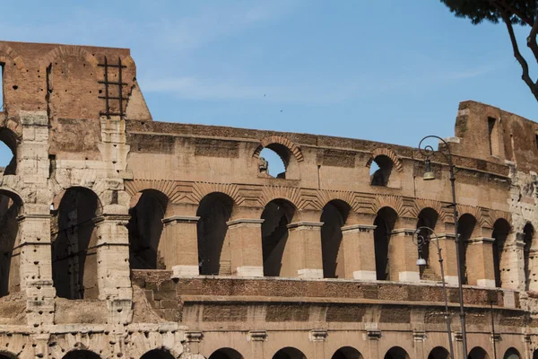 Колізей у Римі (Італія) — стокове фото