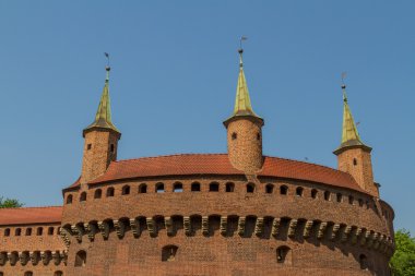 krakow - Avrupa, Polonya'nın en iyi korunmuş barbican kapısına