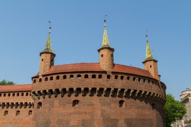 krakow - Avrupa, Polonya'nın en iyi korunmuş barbican kapısına