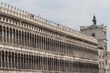 A fragment of the building of the Old Procuratie at the Piazza S