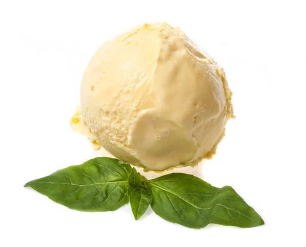Cucharada de helado de limón —  Fotos de Stock