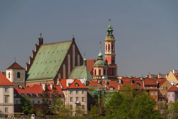 华沙，波兰。旧镇-著名的皇家城堡。教科文组织世界遗产站点. — 图库照片