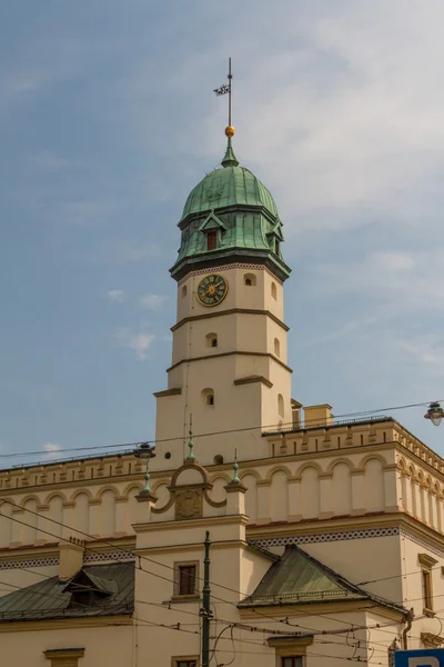 XV wieczny ratusz pośród centralnego placu Wolnica Kazimierza — Zdjęcie stockowe