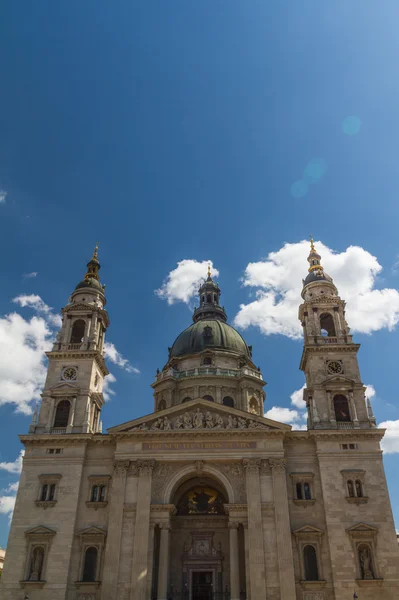 헝가리 부다페스트에 있는 성 스테파노 대성당 — 스톡 사진