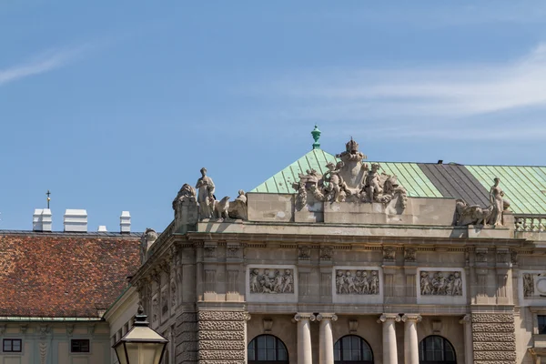 Хофбургский дворец и памятник. Вена. Австрия . — стоковое фото