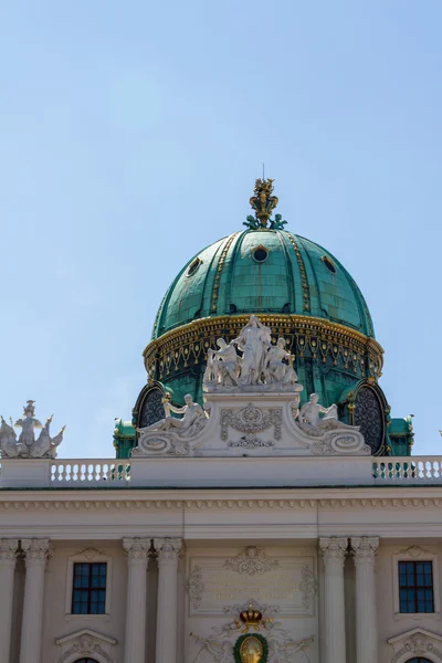 Heldenplatz en el complejo de Hofburg, Viena, Austria — Foto de Stock