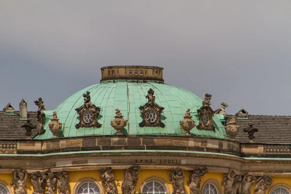 Schloss sanssouci in potsdam, Duitsland — Stockfoto