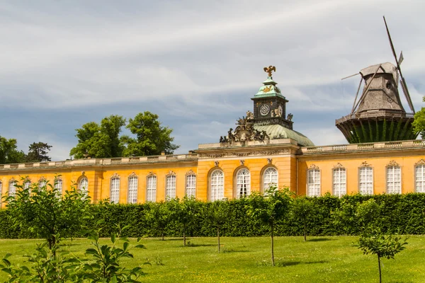 Fachada sul de Sanssouci Galeria de Imagens em Potsdam, Alemanha — Fotografia de Stock