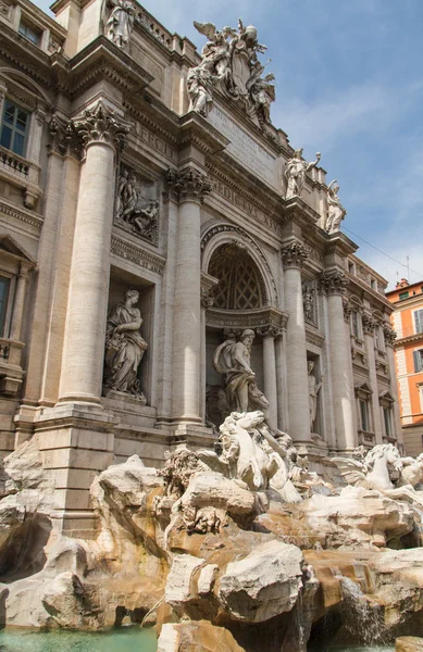 Fontanna di trevi - najsłynniejszej fontanny Rzymu na świecie — Zdjęcie stockowe