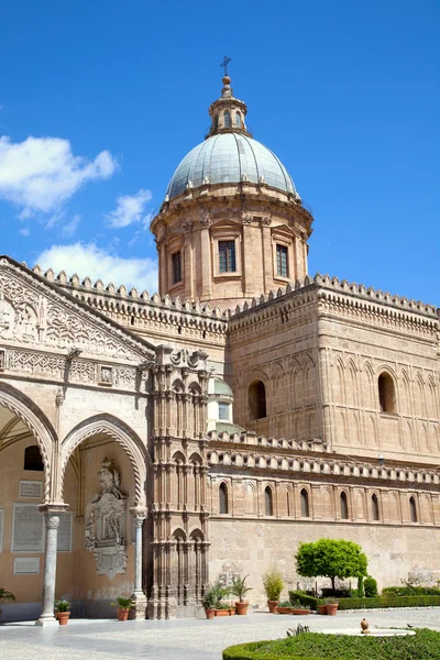 パレルモ大聖堂 ロイヤリティフリーのストック画像