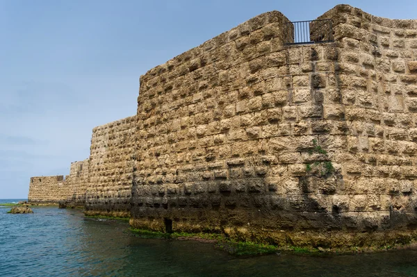 Την άποψη των ιστορικών τειχών της θάλασσας Εικόνα Αρχείου