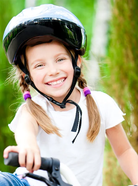 Chica en la bicicleta — Foto de Stock