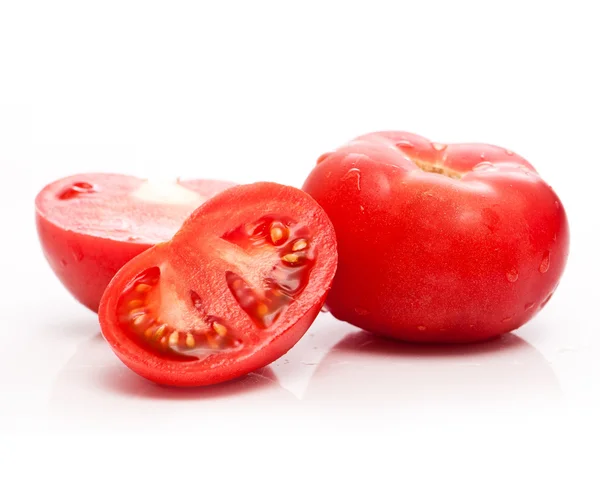 Rode tomatengroente met afgesneden — Stockfoto