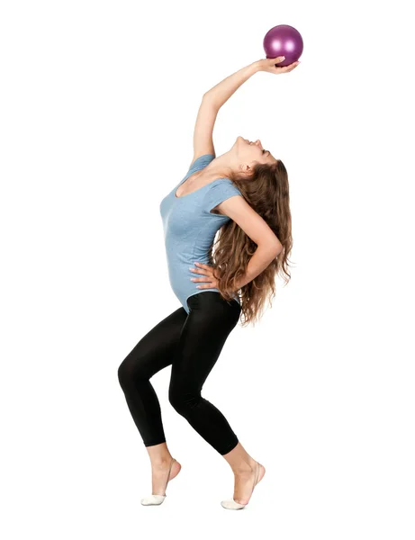 Dziewczynka gimnastyczka z piłką — Zdjęcie stockowe