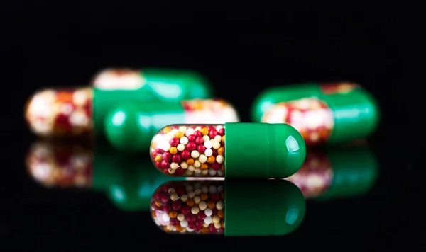 Gröna piller — Stockfoto