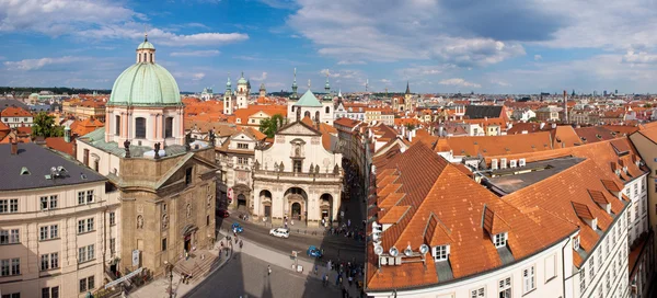 Prahan kaupunki — kuvapankkivalokuva