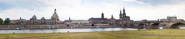 Immense panorama de Dresde, Allemagne — Photo
