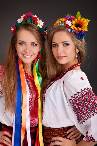 Young women in ukrainian clothes — Stock Photo, Image