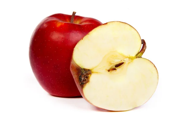 Sezione trasversale di mela rossa, che mostra puntinate e nucleo — Foto Stock