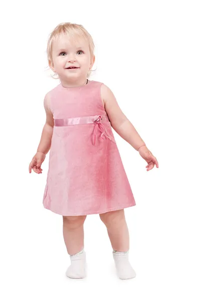 Маленькая красивая девушка в платье моды — стоковое фото