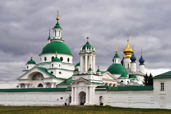 Спасо-Яковлевский монастырь в Ростове-на-Дону — стоковое фото