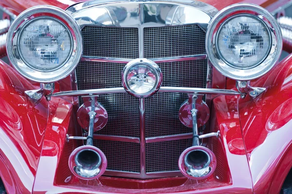 De oude auto — Stockfoto