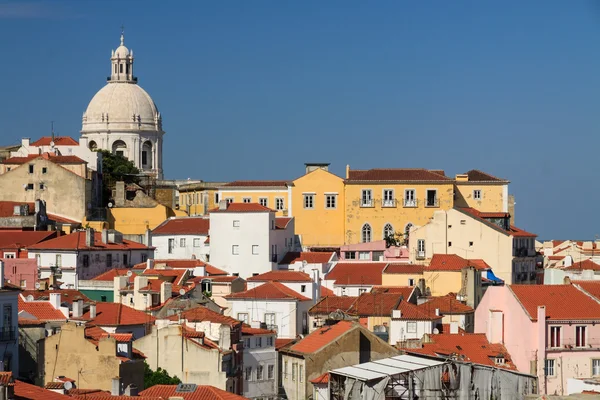 Visa i alfama den äldsta stadsdelen i Lissabon, portugal — Stockfoto