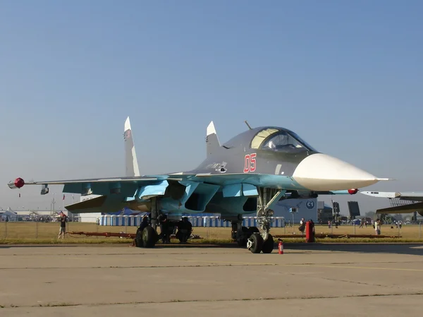 Реактивный истребитель Су-34 — стоковое фото