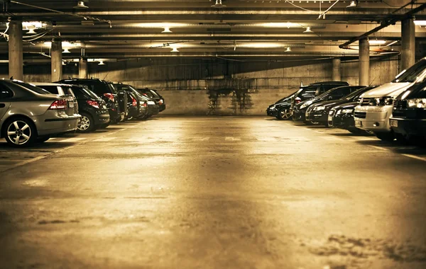 地下駐車場 — ストック写真