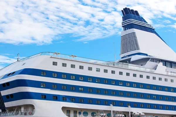 Big cruise ship — Stock Photo, Image