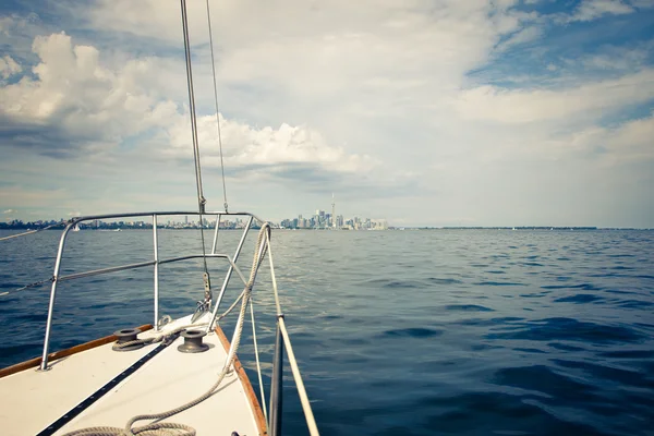 Sailing on the yacht — Stock Photo, Image