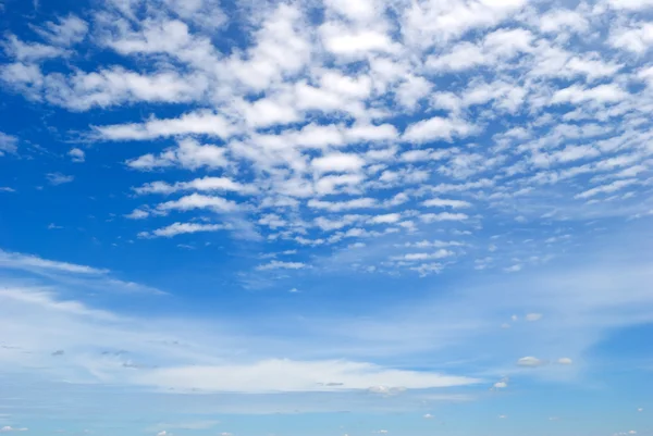 Cirrus clouds. — Stock Photo, Image