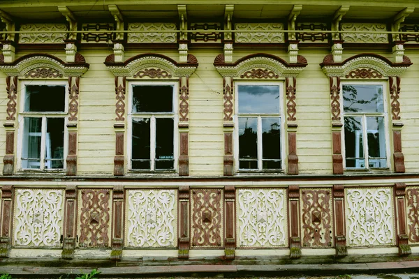 Russische venster gesneden platband — Stockfoto