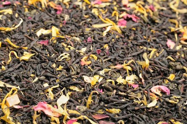 Mieszane herbata z płatkami kwiatów — Zdjęcie stockowe