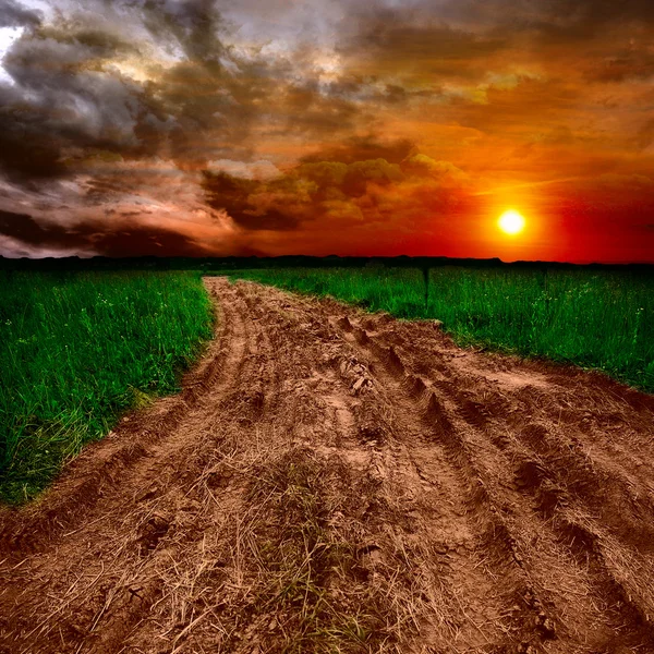 Route au sol au coucher du soleil — Photo