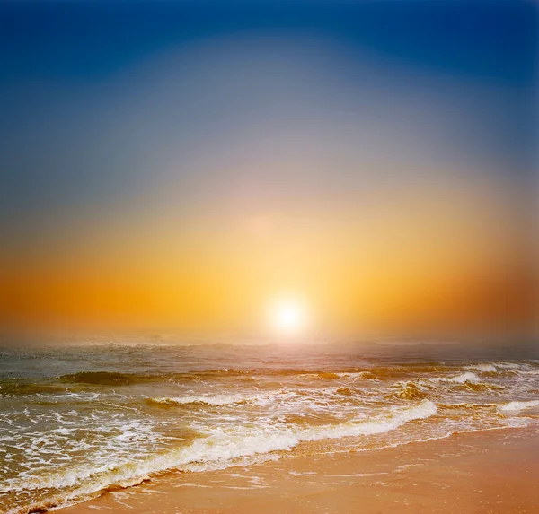 Západ slunce na oceánu — Stock fotografie