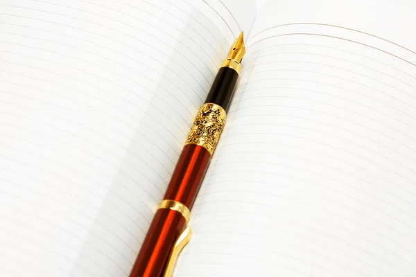 Gouden pen — Stockfoto