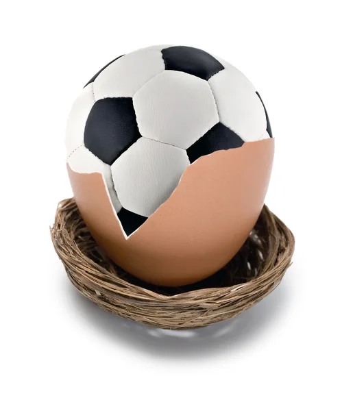 Рождение футбольного мяча — стоковое фото