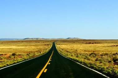 monument valley için yol açar. ABD