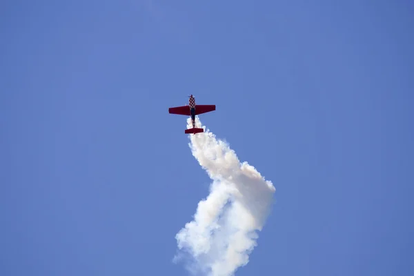 Un avión actuando en un espectáculo aéreo en Jones Beach —  Fotos de Stock