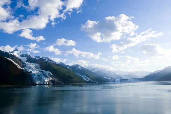 阿拉斯加的蓝蓝的天空 — 图库照片