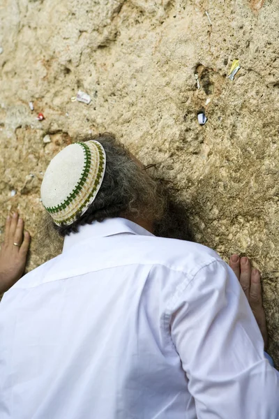 Bön av judar på västra väggen. Jerusalem israel — Stockfoto