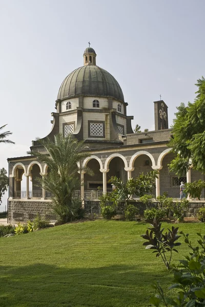 Iglesia del monte de las bienaventuranzas, mar de galilea, Israel — Foto de Stock