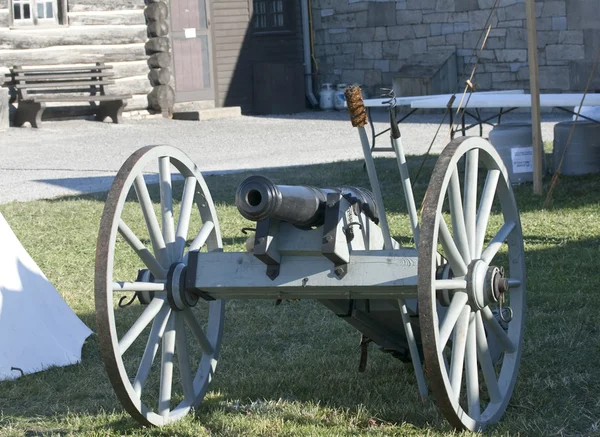 Kanon bij Oud Fort Niagara — Stockfoto
