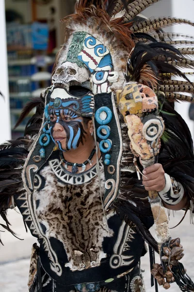 Sciamano in Messico con maschera dall'aspetto mistico . — Foto Stock
