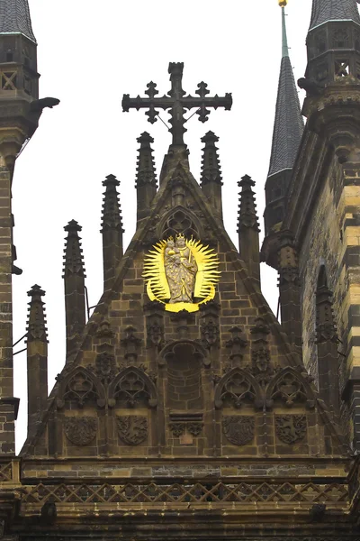 Iglesia de Praga campanarios — Foto de Stock