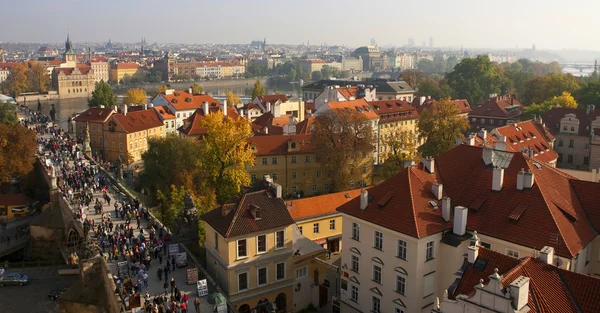 Prag. rote Dächer — Stockfoto