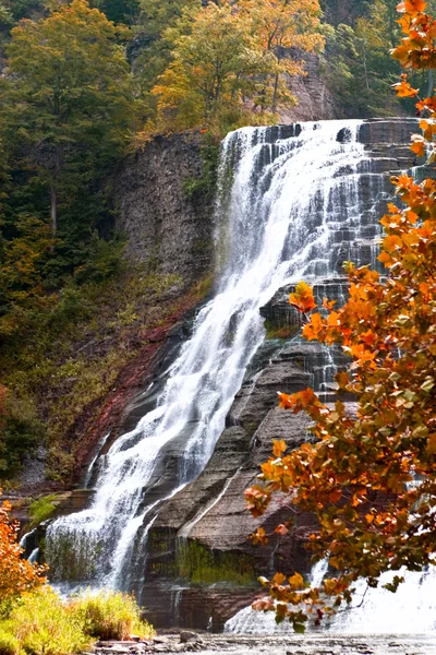 Finger lakes region waterfall in the autumn — Stock Photo, Image