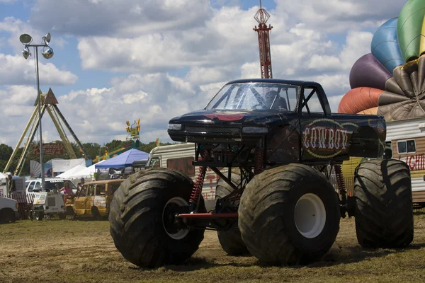 Monster Truck at Car Show — Stock Photo, Image